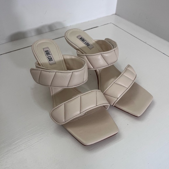 BibiLou Double Puff Strap Heel - Picture 3 of 6